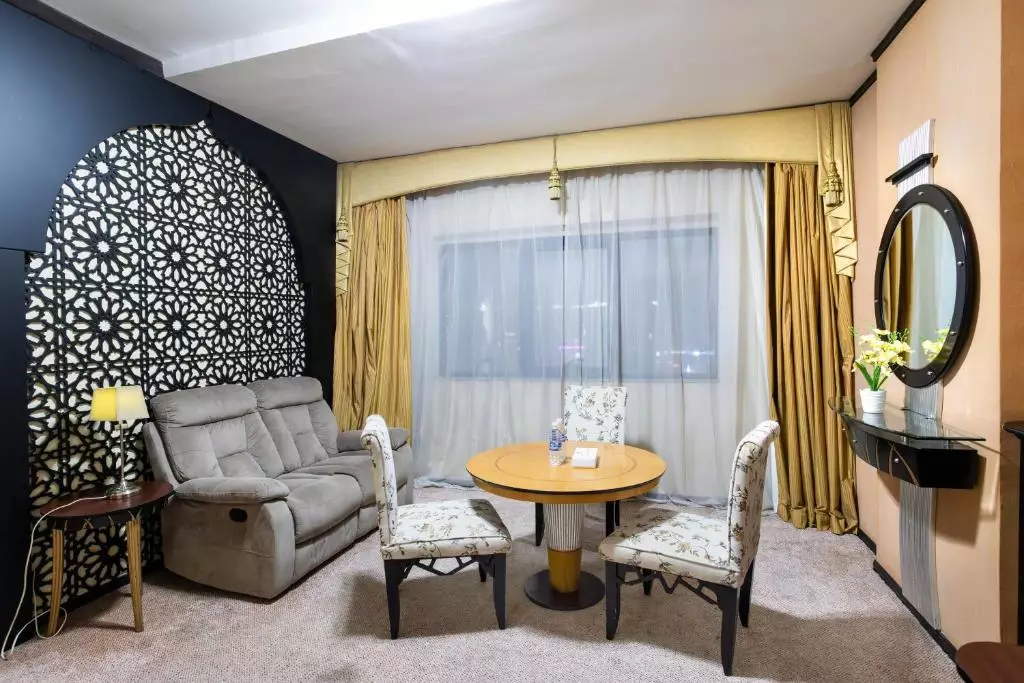 اتاق THE PARK ex AL JAWHARA GARDENS